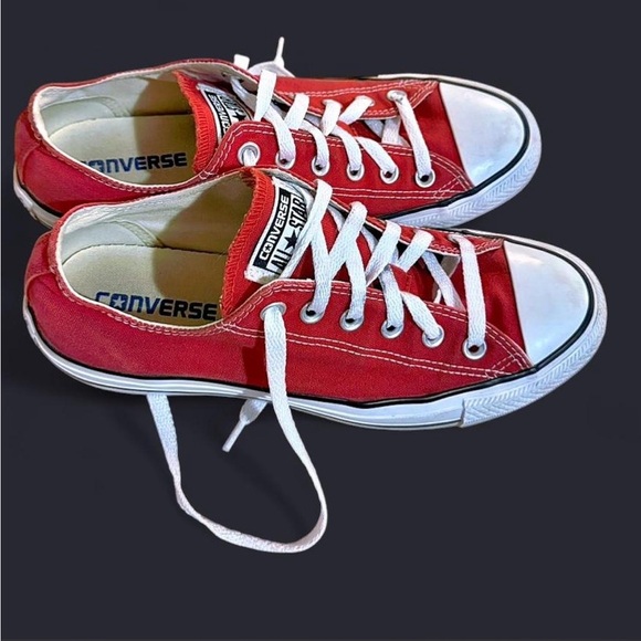 Converse Women’s Red Low Top Sneakers with White Laces - Picture 7 of 8